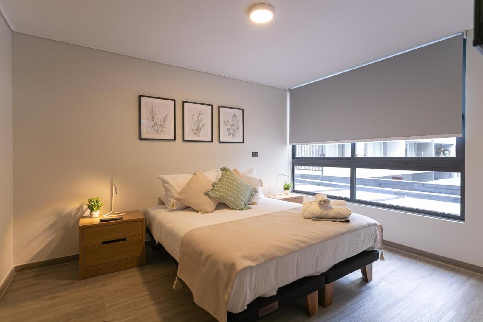 Comfort And Style In The Apartamento Santiago